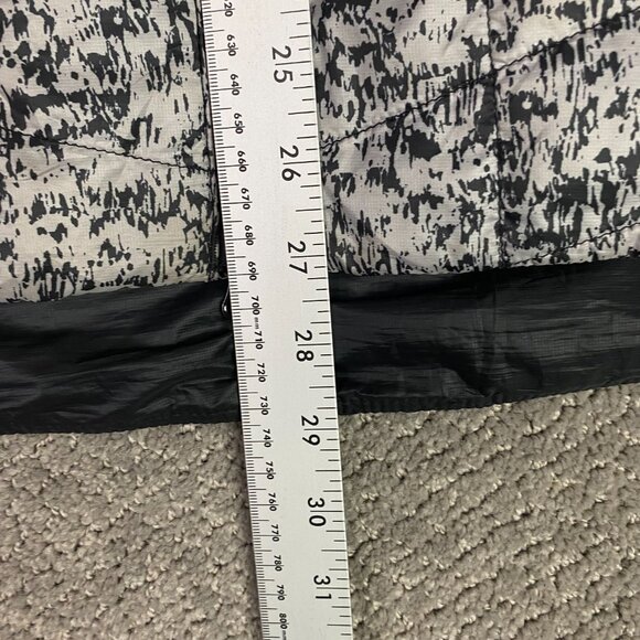 LL Bean Puffer Vest Women's XLP Petite Gray Camo Primaloft Packaway Packable - Picture 11 of 12